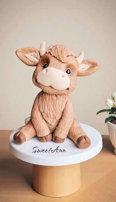 Krówka figurka na tort