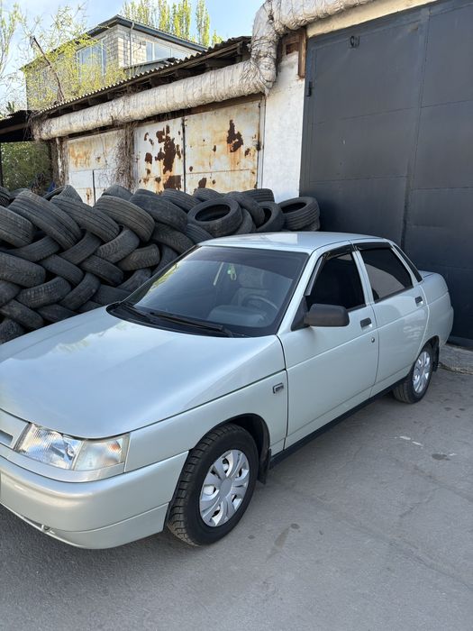 Продам авто ваз 2110
