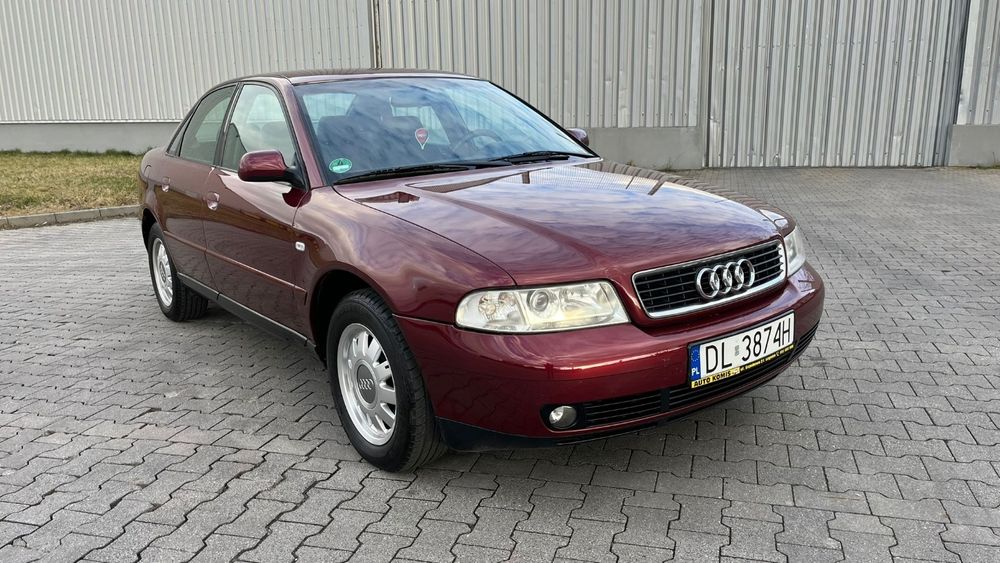 Audi A4  *74 tys. km * stan kolekcjonerski * sprowadzony * zarejestro