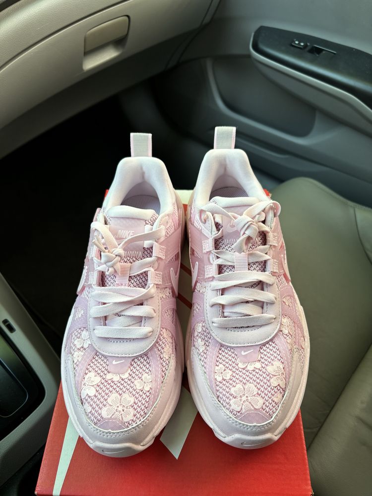 Женские Nike V2K Run Новые  Оригинал