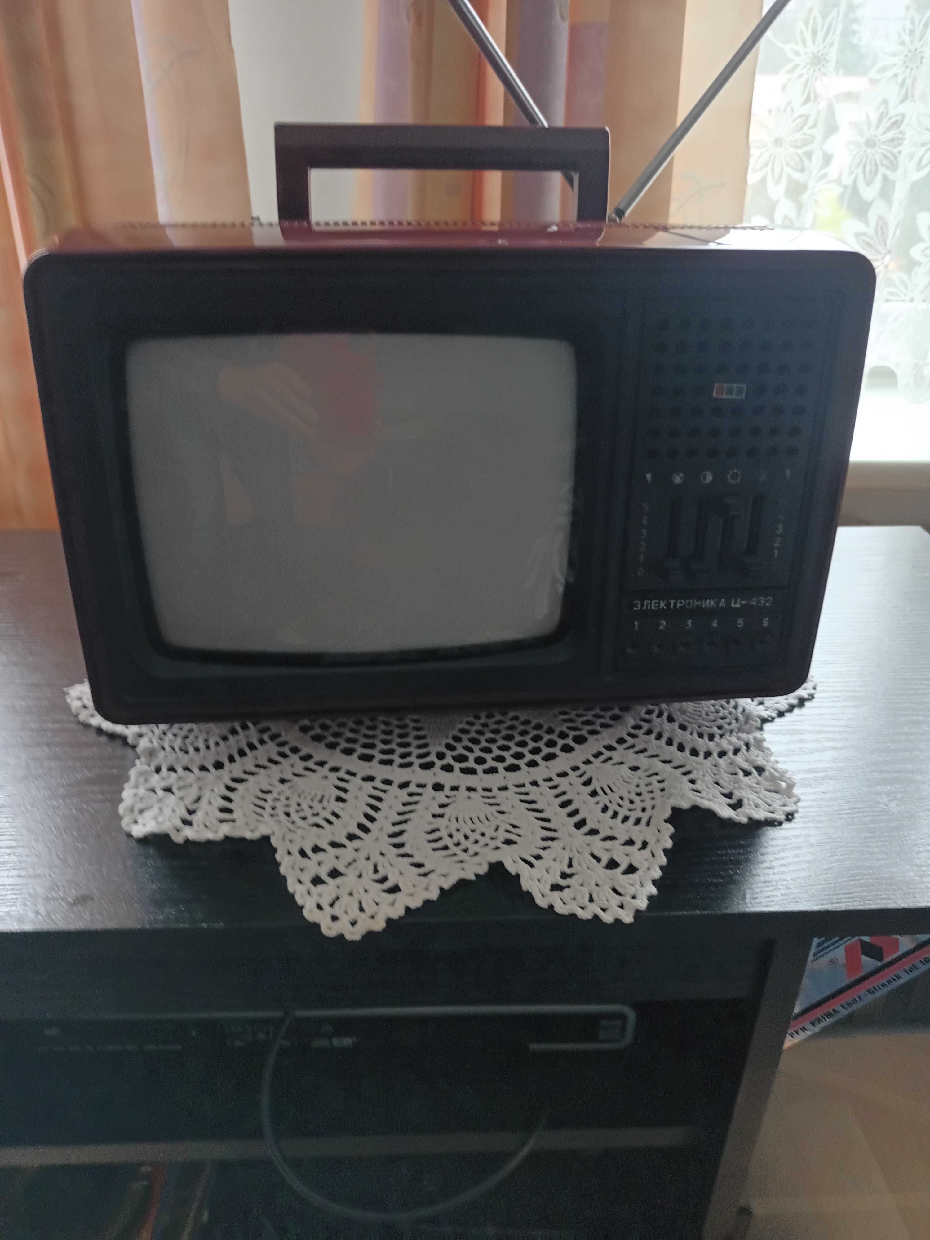 Telewizor Elektronika  C 432 lat 80 - Tanio