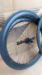 Rodas carbono Roval CLX40 e Zipp 202
