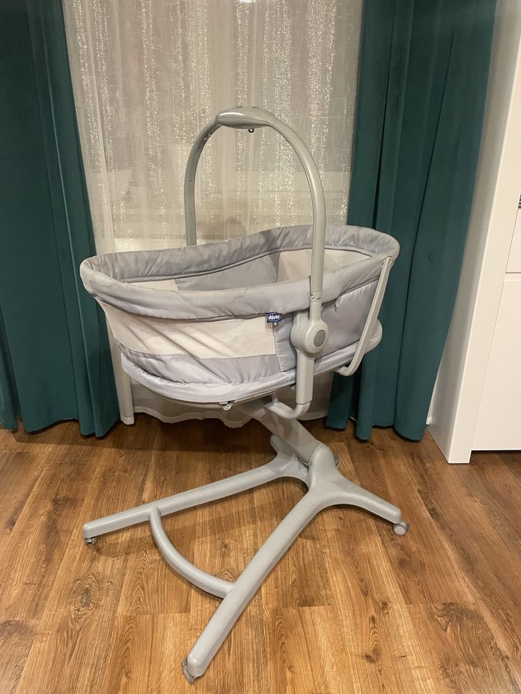 Łożeczko chicco  Baby Hug 4w1 w komplecie z przewijakiem i calmy wave