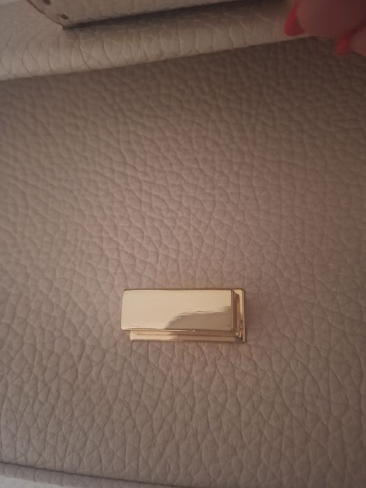 Vendo mala bege perspontada a castanho