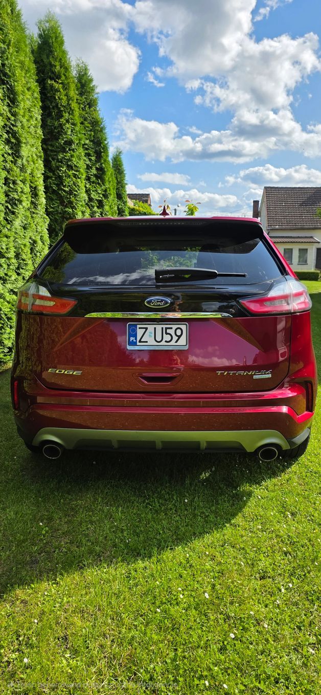 Ford Edge 2.0 Benzyna Titanium Ruby Red