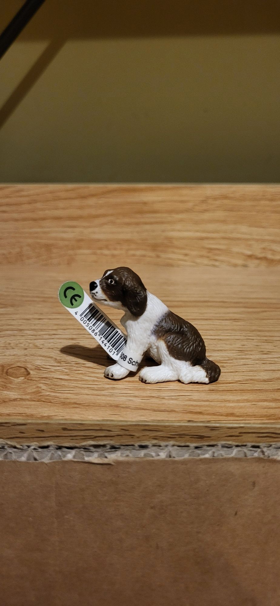 Schleich pies szczeniak siedzący figurka model wycofany z 2004 r.