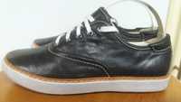 UGG Eyan Wax Oxford Sneaker skórzane trampki rozm. 37 wkł. 23 cm