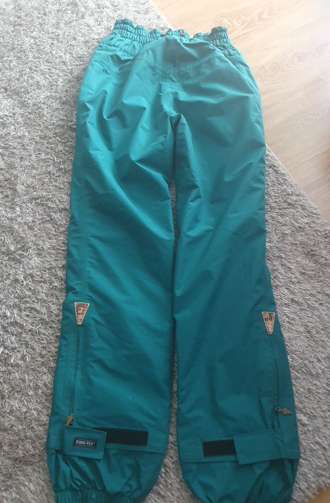 Zielone spodnie sportowe dla wysokiego, Gore- Tex, r. L