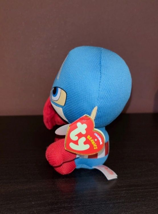Capitão america peluche (com etiqueta)