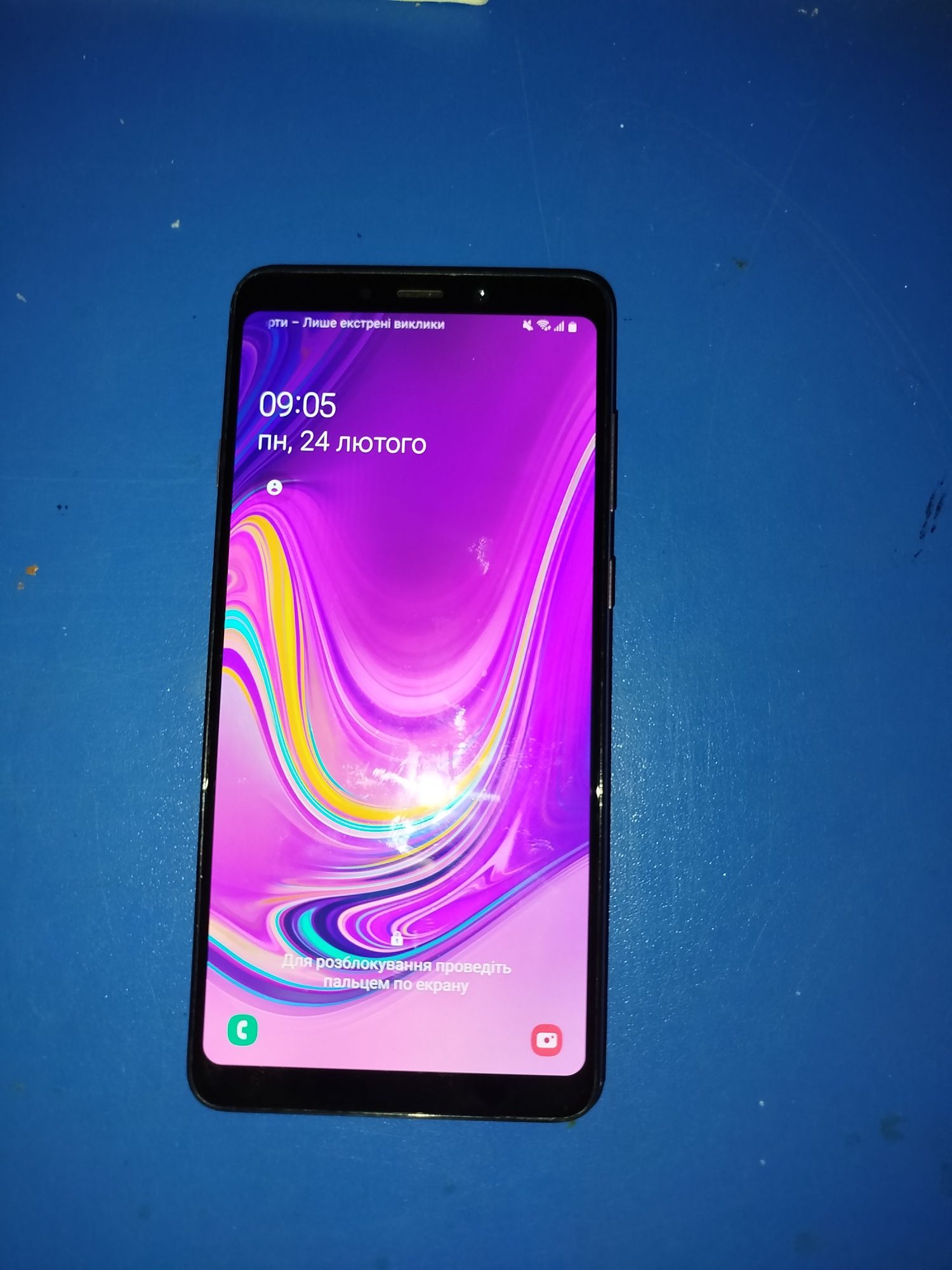 Продам Samsung galaxy a9 2018