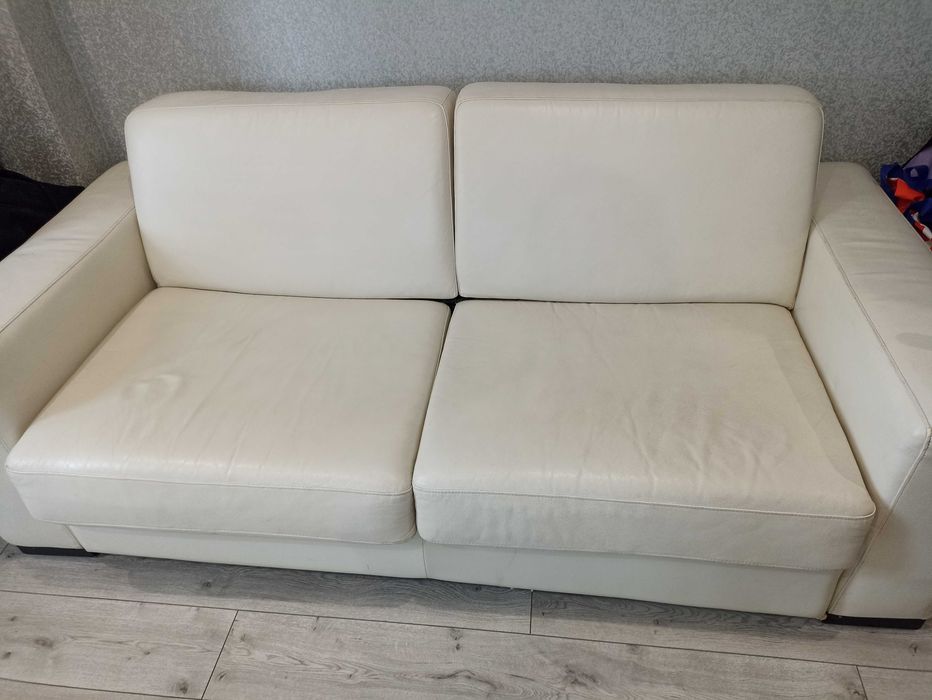 Шкіряний   диван