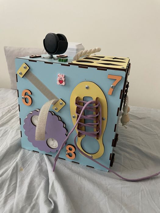 Бізікуб дитячий ,