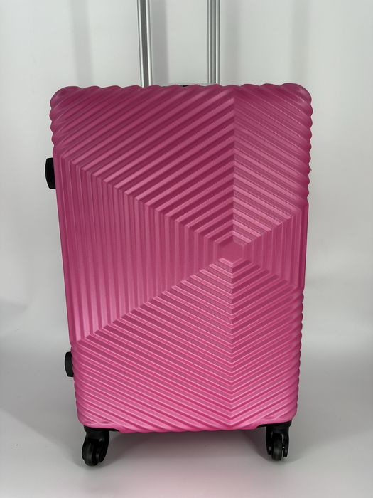 Nowa walizka średnia - Galanteria Matejko