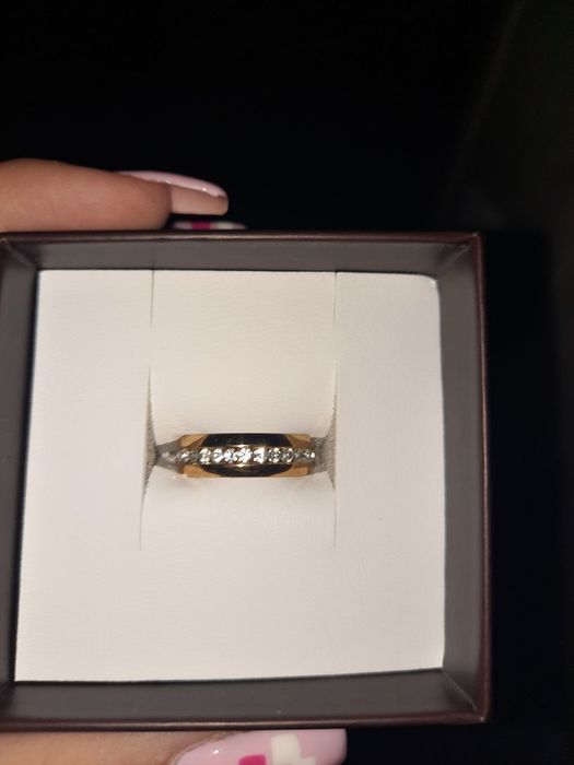 Кільце біжутерія з білими камінцями