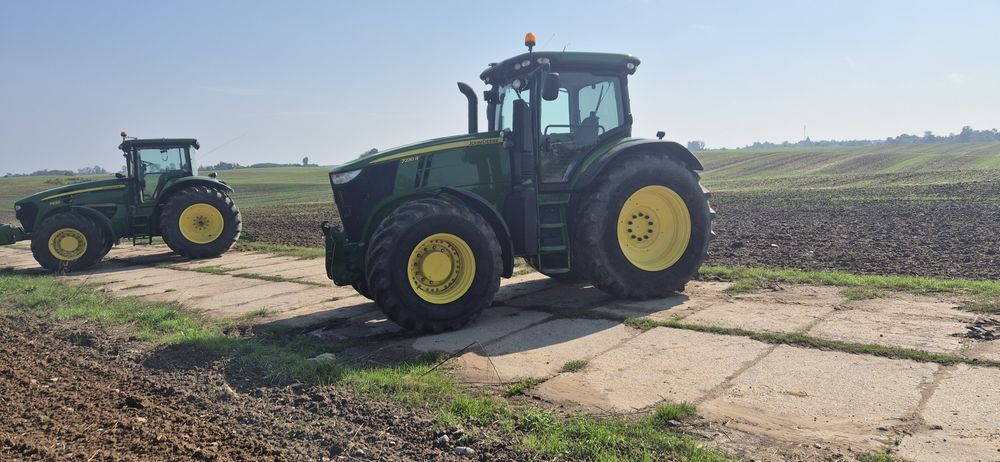 John Deere 7230r
