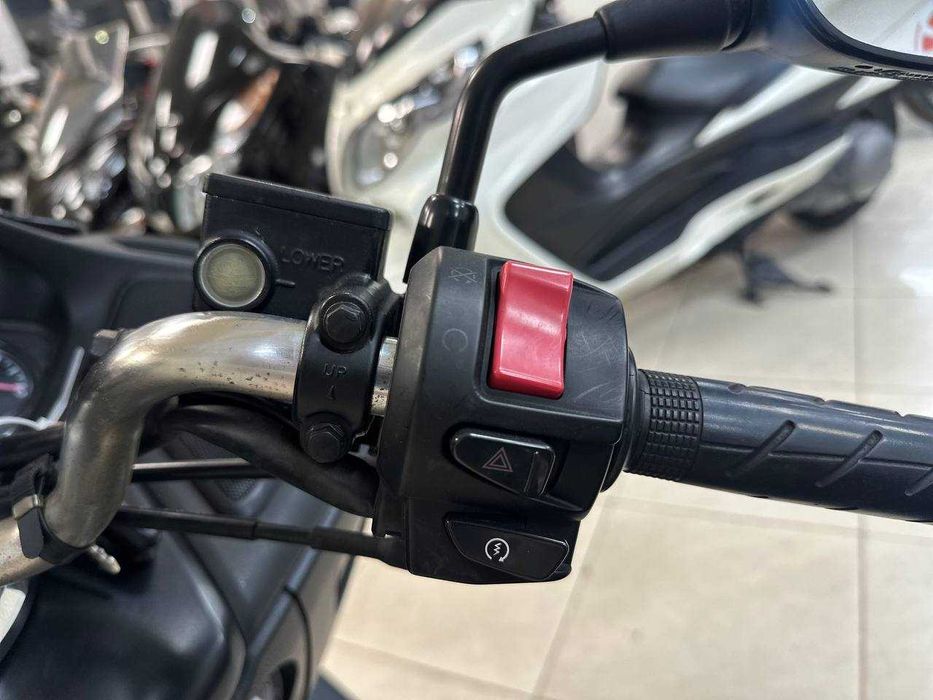 Максі-скутер Honda Forza 250 Z MF08 АКЦІОННА ЦІНА!