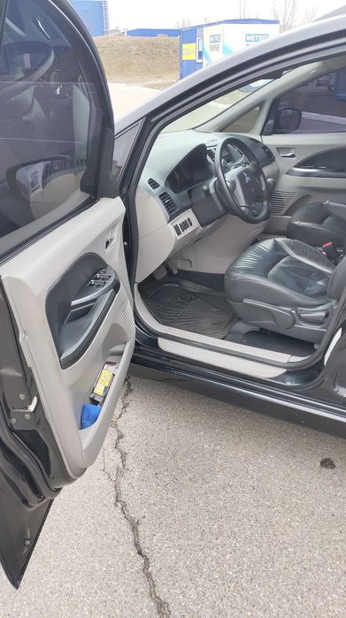 Mitsubishi Grandis Макс комплектація Шкіра  6 місць