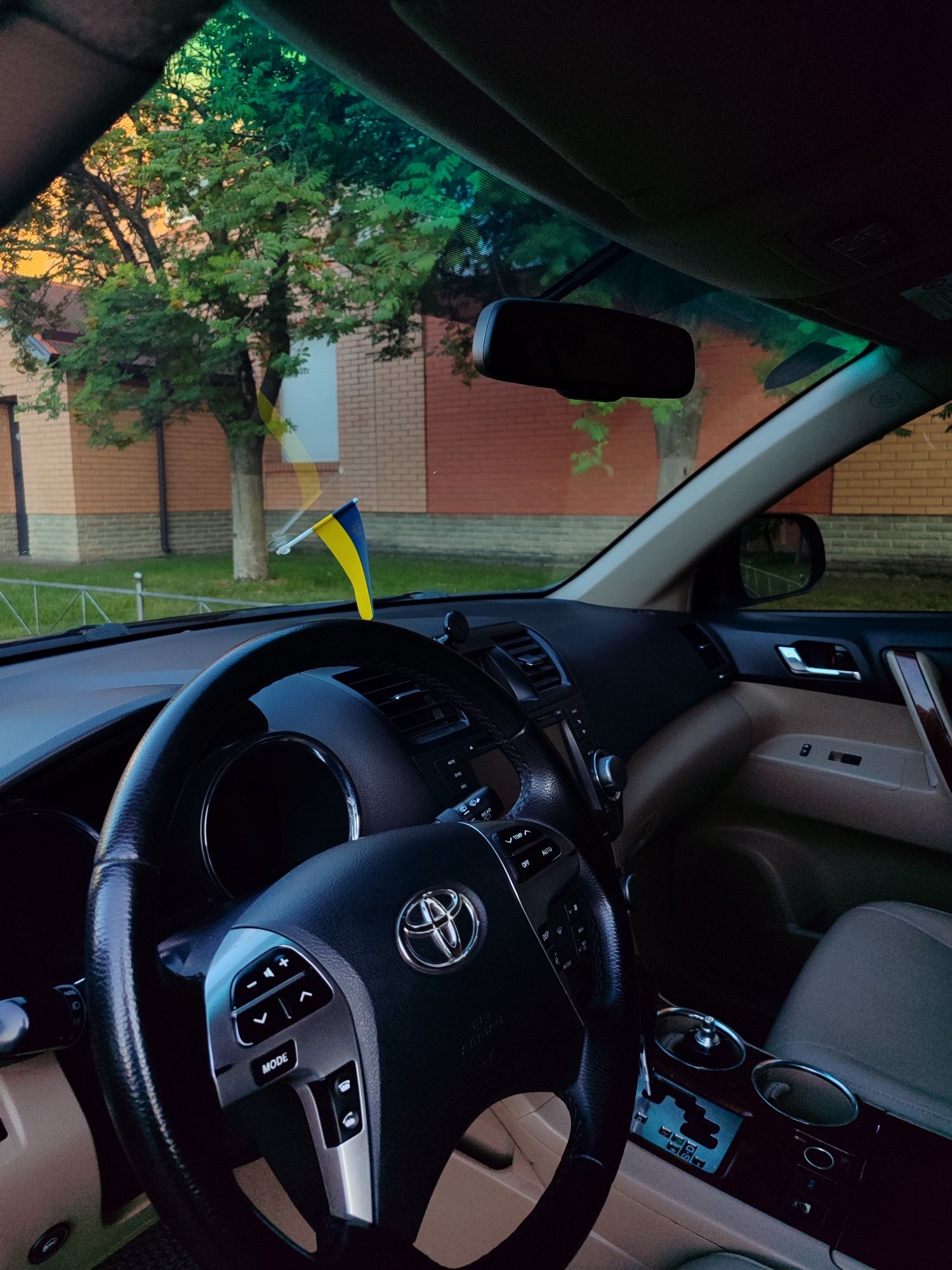 Toyota Highlander 3.5 2011р