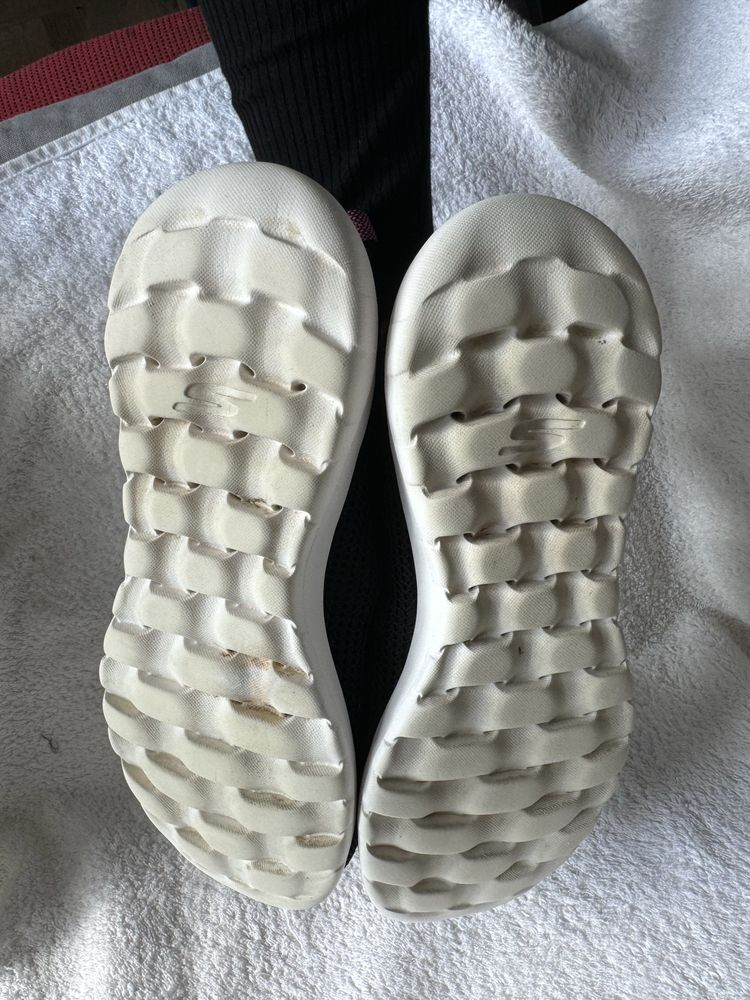 Слипоны мокасины skechers 40p черные