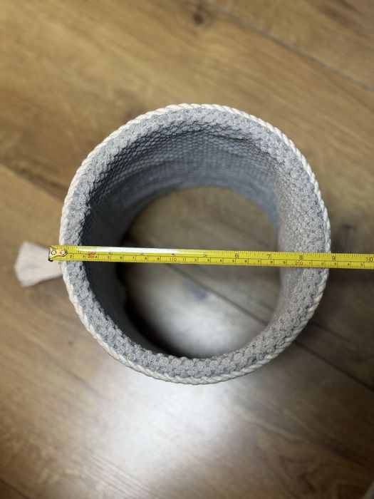 Когтеточка-тунель для котів 22×22 см — з іграшкою, гарний стан