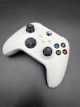 Kontroler Xbox One 
Stan: sprawny, stan bardzo dobry.
