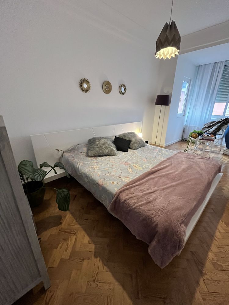 Cama Antarte lacada + colchao + estrado
