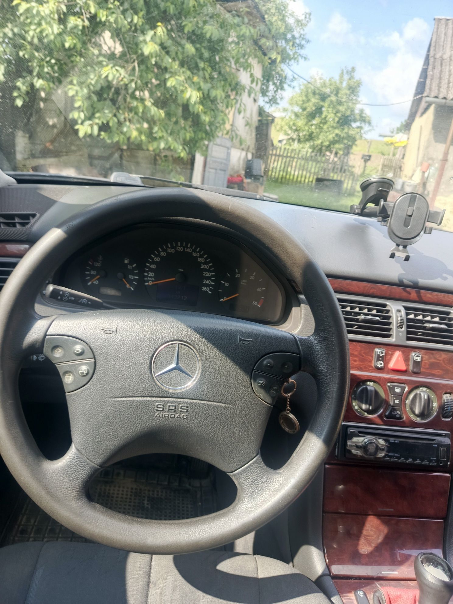 Mercedes Benz w210 2002р