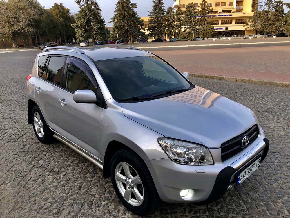 Продам Toyota RAV4 2006