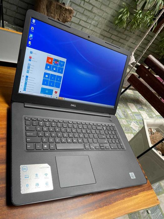 Dell Octacore 17.3" i7/8GB/1TB_Nvme como novo