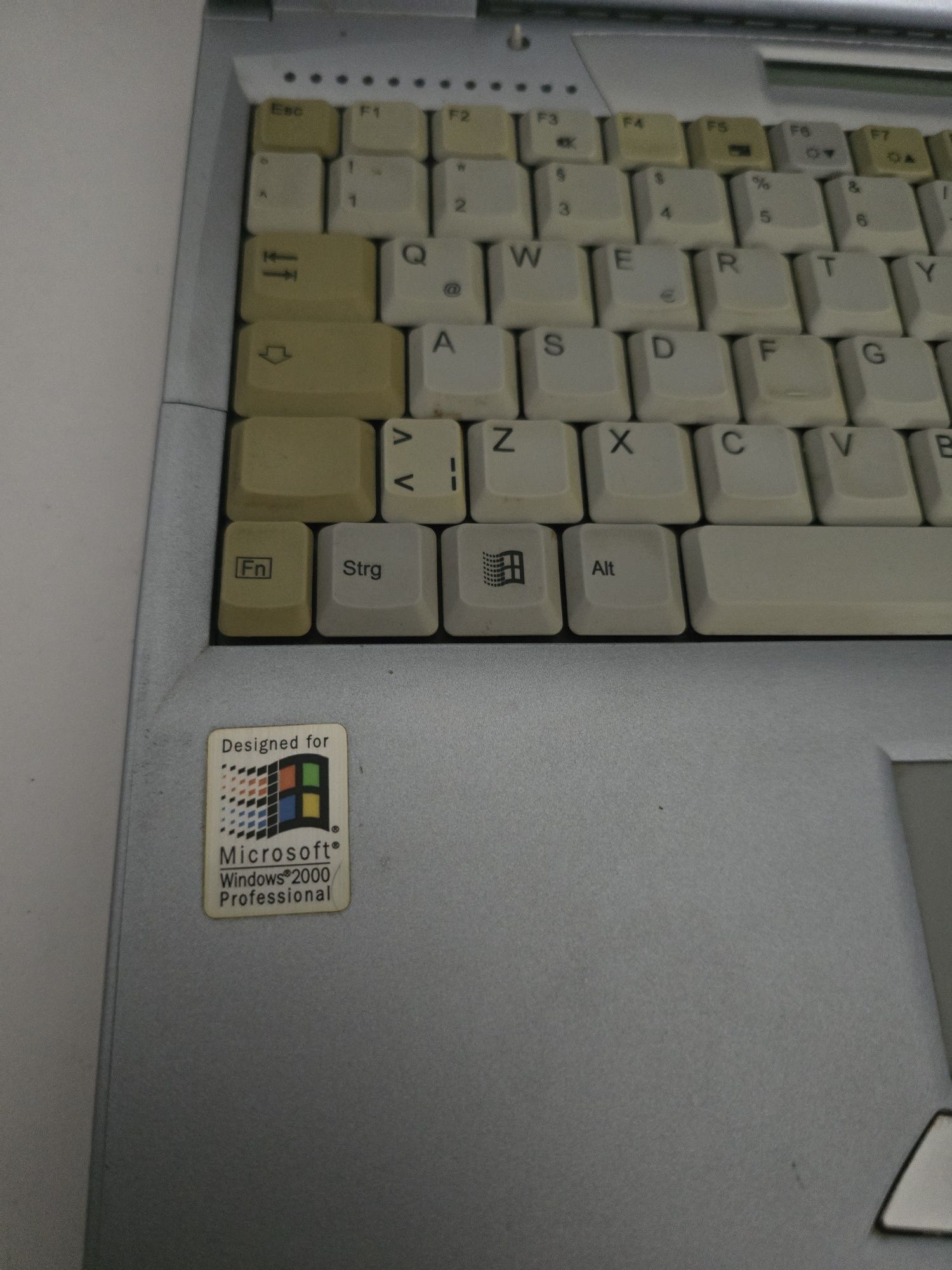 Fujitsu Siemens lifebook e-6575 retro