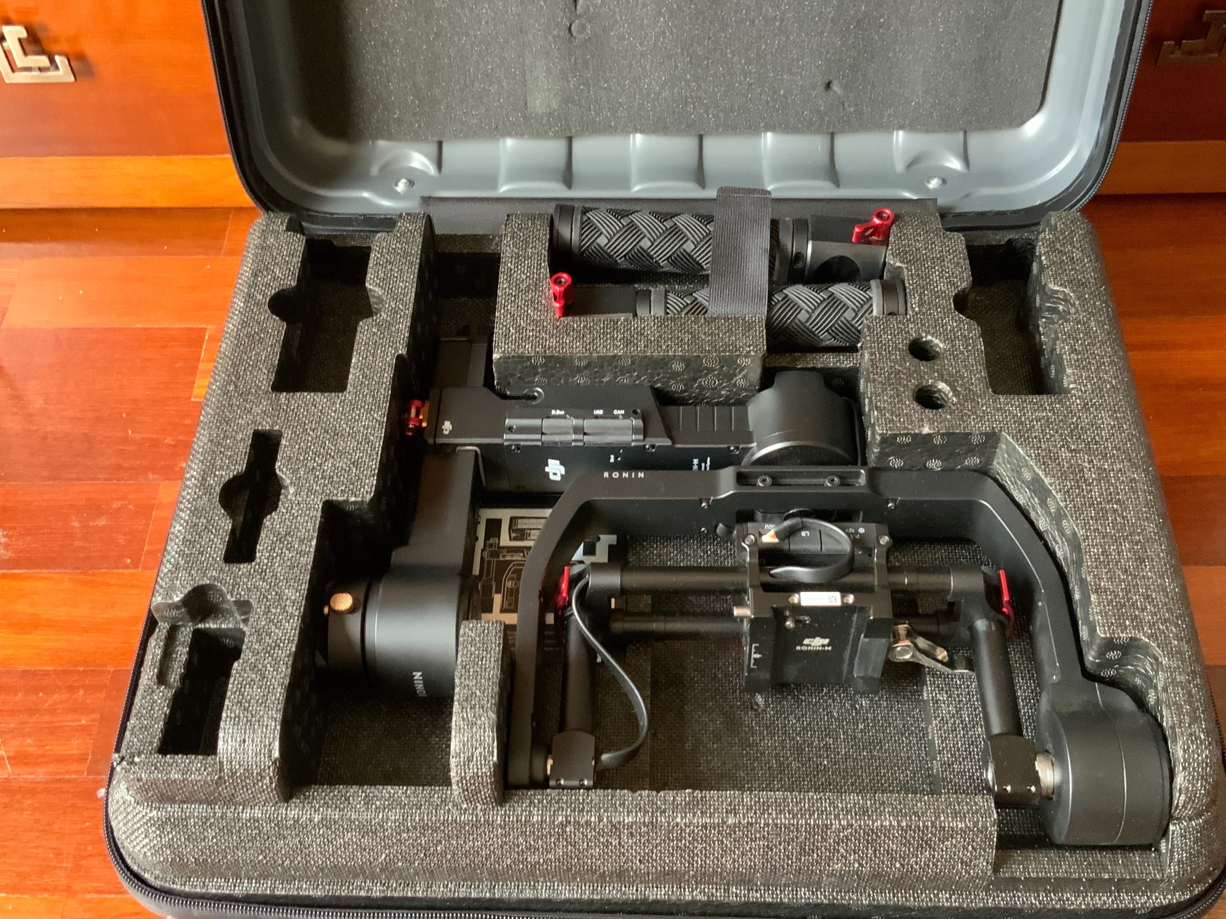 Gimbal DJI Ronin-M com caixa - não usado