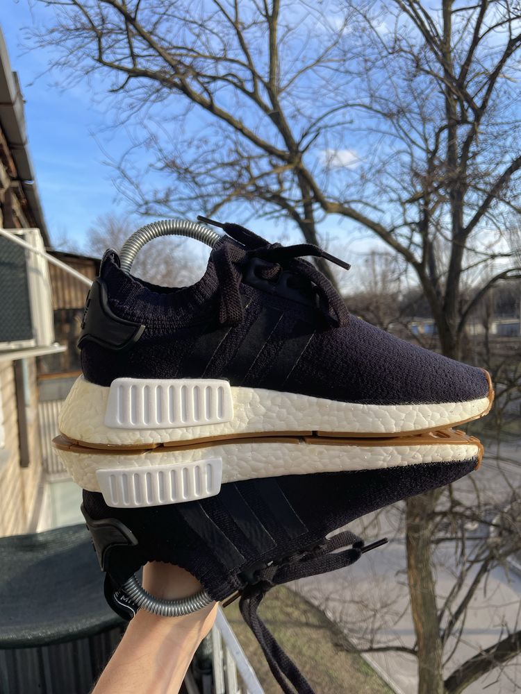Кроссовки Adidas NMD R1 Оригинал