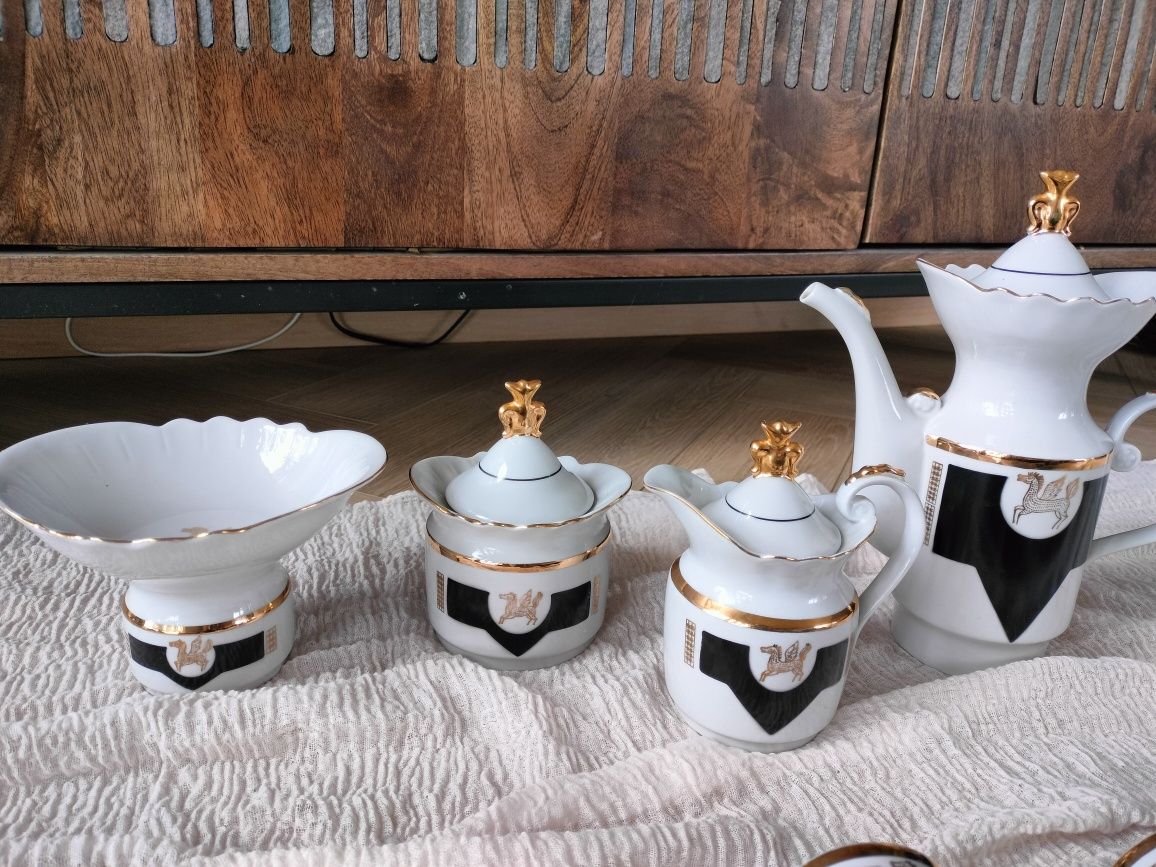 Złoty pegaz zestaw kawowy porcelana z lat 70-tych PRL