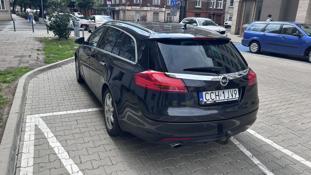 Opel Insignia 2.0 CDTI 163 KM Sports Tourer Cosmo czarny szyberdach