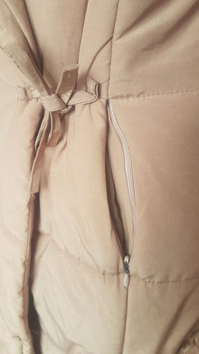 Жіноче пальто сучасного крою