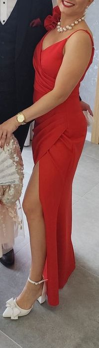 Długa czerwona suknia na studniówkę, wesele, bal. Rozmiar S