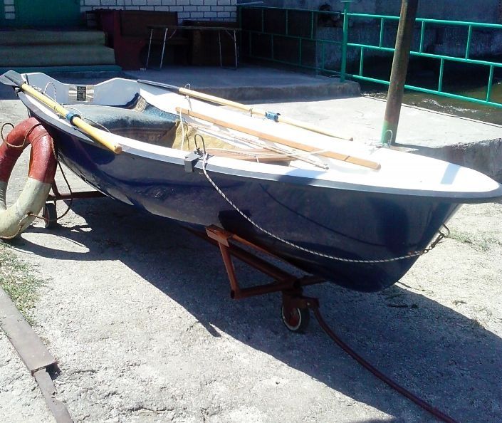 Човен Т350 склопластиковий
