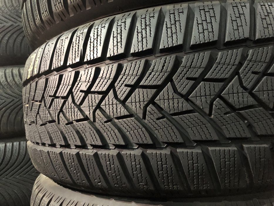 Шини 225/55 R17 Dunlop wintersport 5