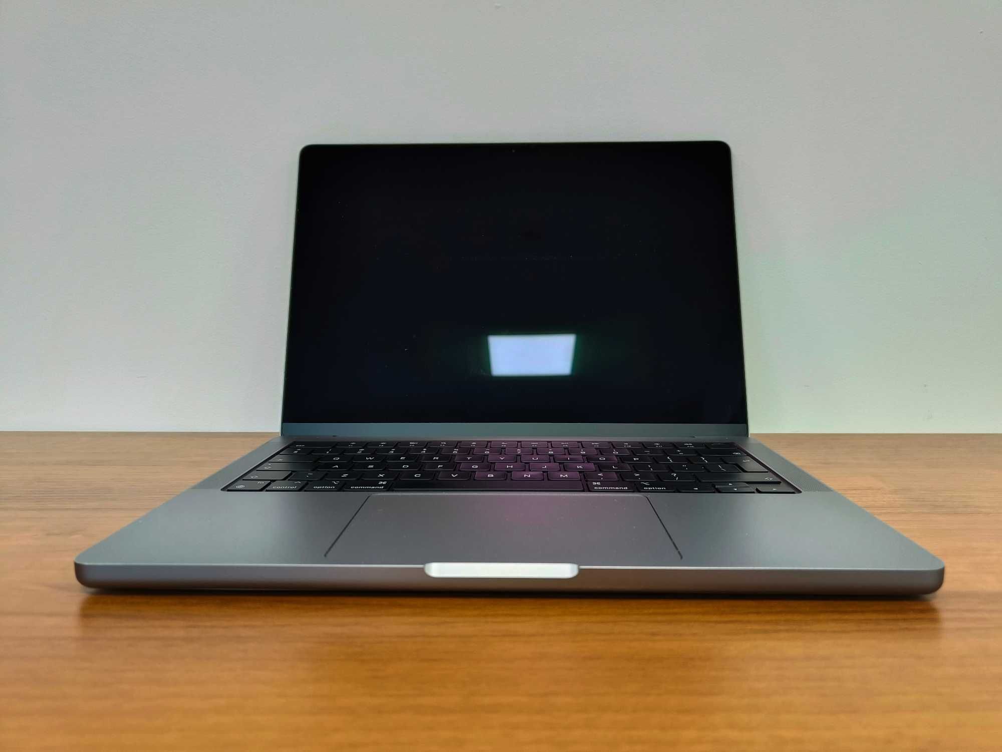 Apple MacBook Pro M1 14,2" A2442 | M1 Pro / 16GB RAM / 512GB SSD