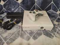 Игровая приставка Xbox 360 slim белая