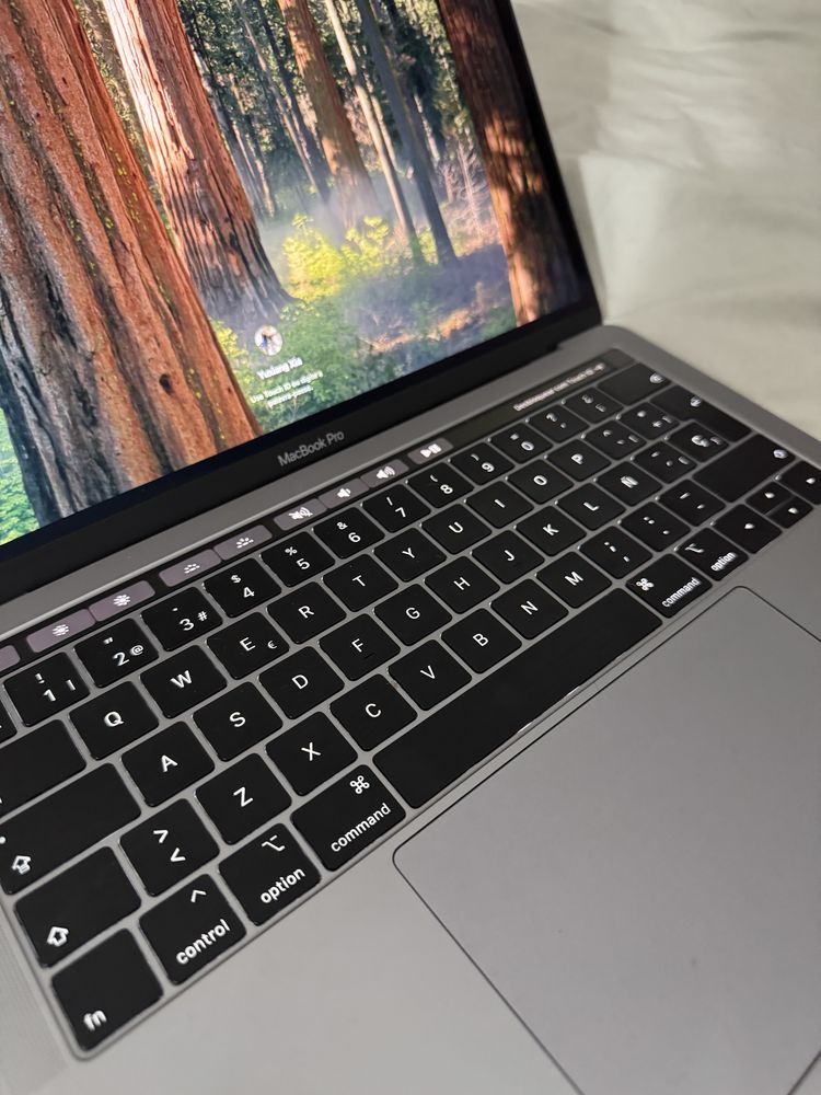 MacBook Pro 2018 13“ Prata
