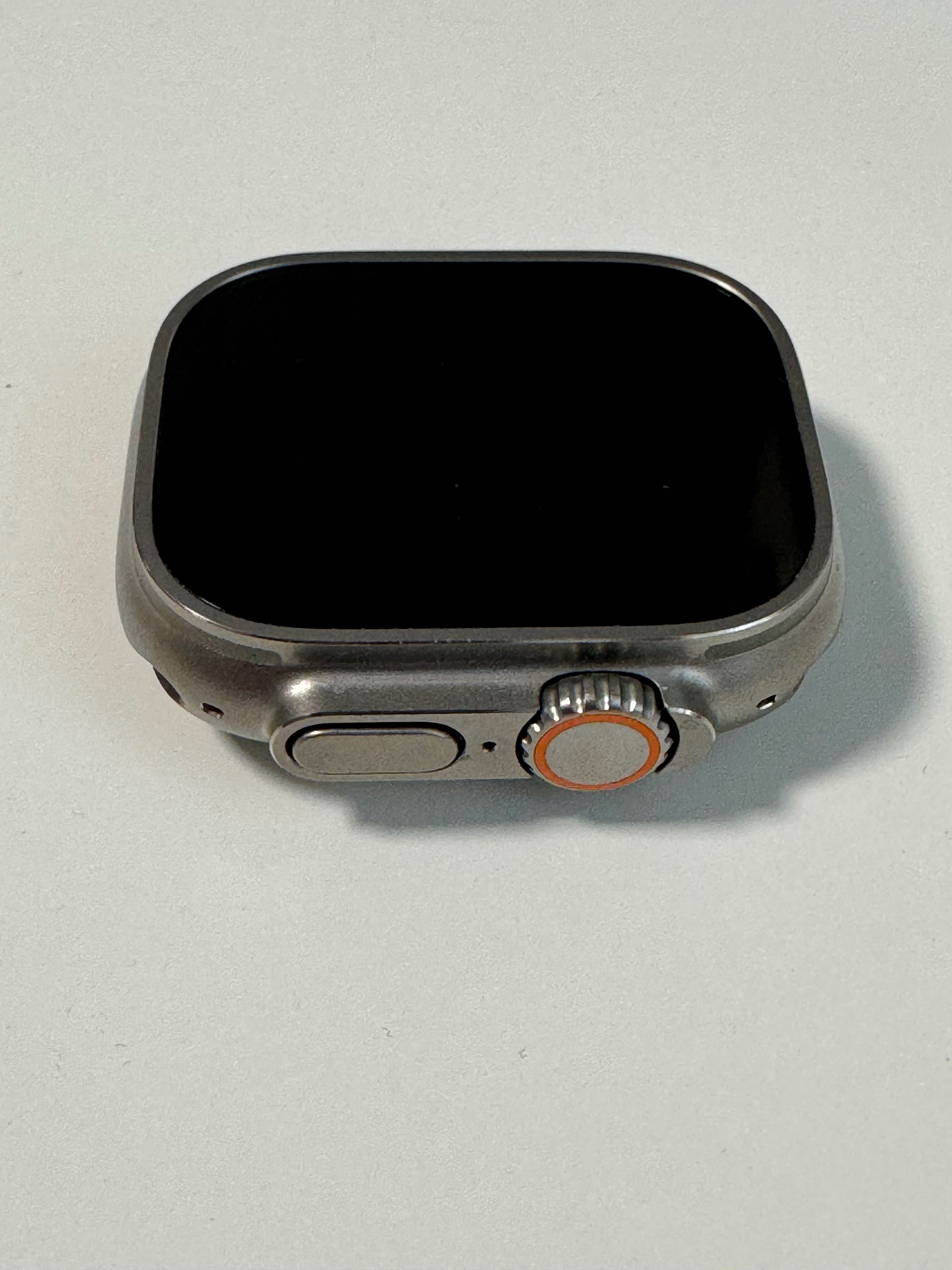 Apple Watch Ultra + Cellular, 49mm Titanium Case/Green Alpine Loop - L