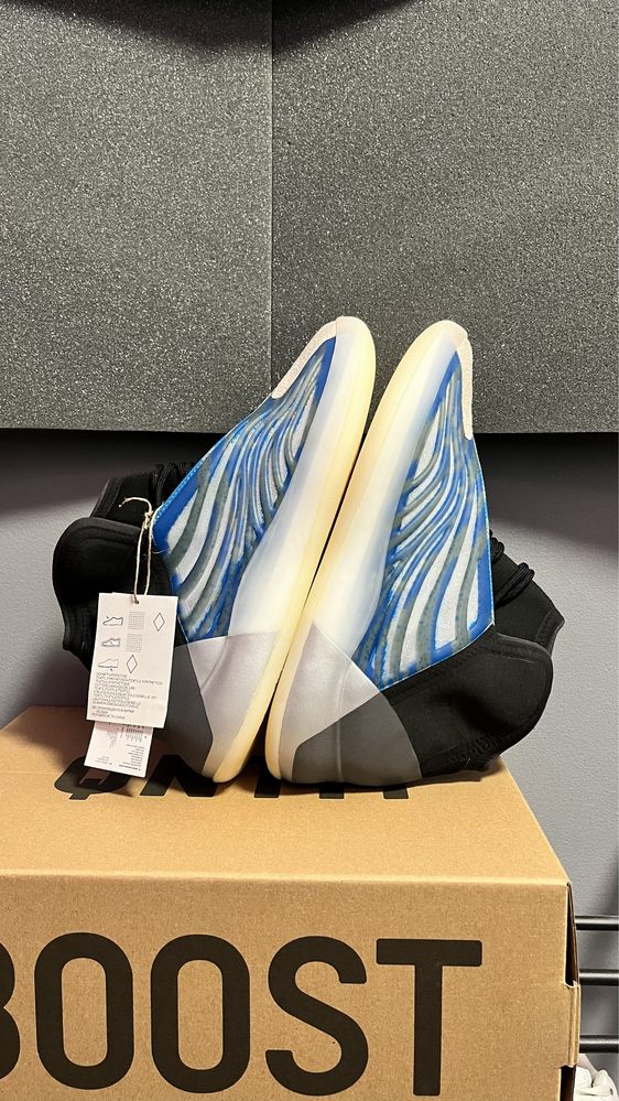 Yeezy QNTM NOWE 42 2/3