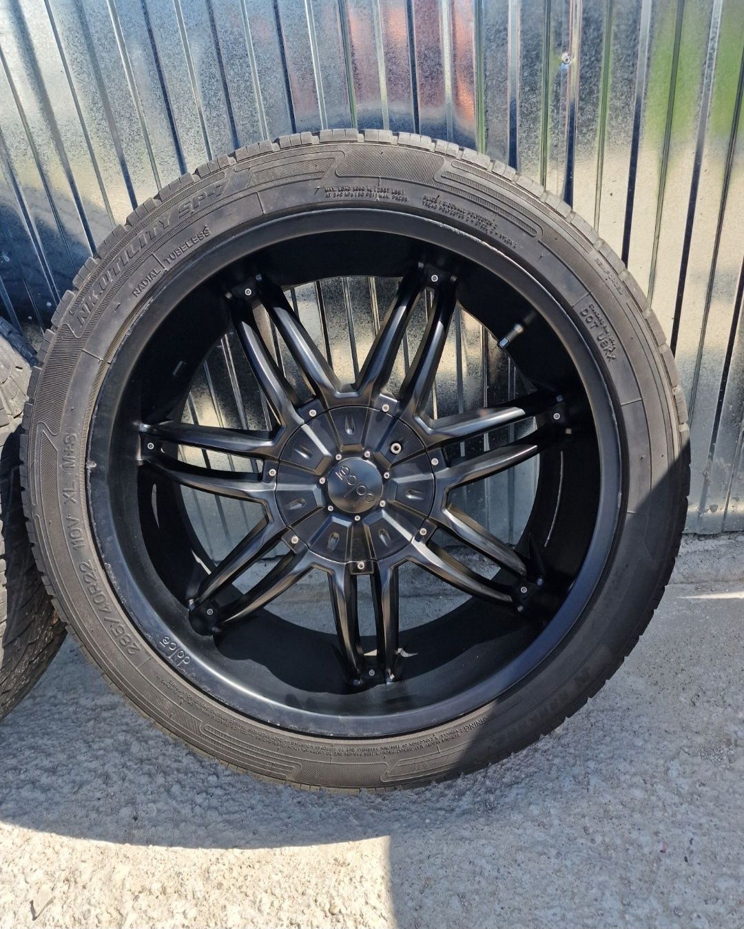 Felgi 22 cale 5x112 z oponami Dolce DC