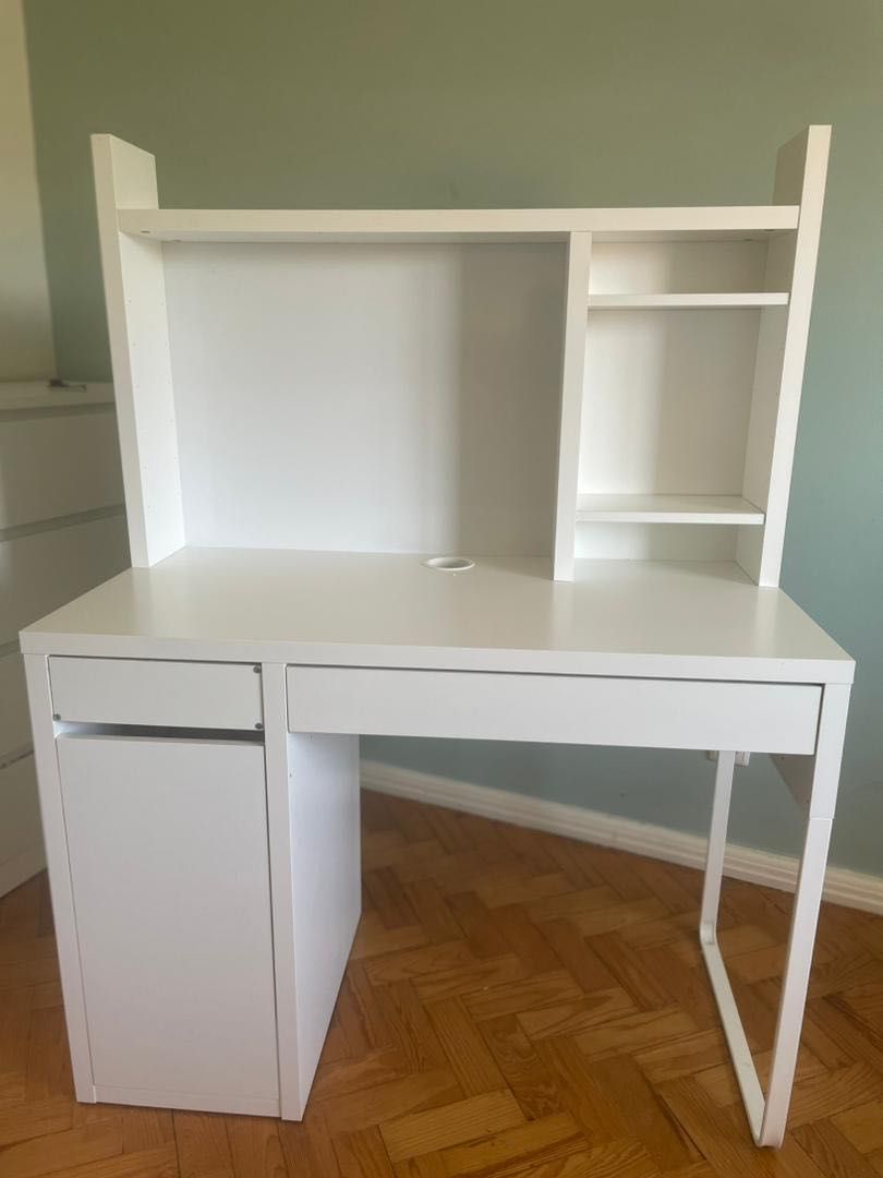 Escritório Ikea praticamente novo. Super oportunidade!