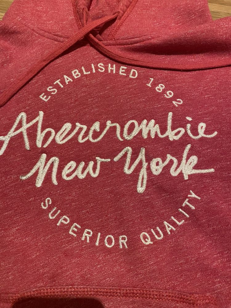 Hoodie Abercrombie e camisola Roxy