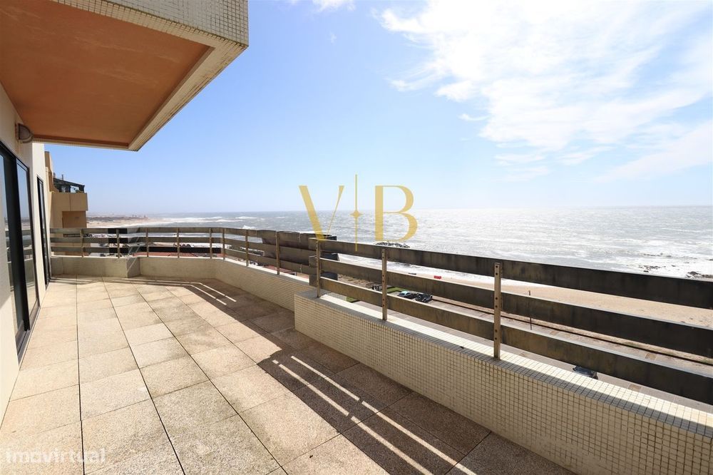Apartamento T4 na 1ª Linha de Mar em Aver-o-Mar, Póvoa de Varzim