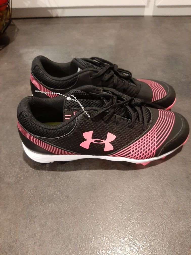 Turfy, korki, halowki Under Armour - buty sportowe NOWE