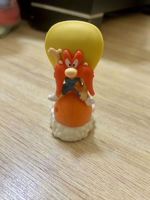 Іграшка з McDonald’s