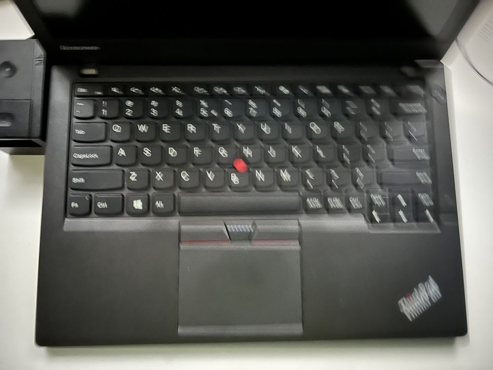 Laptop Lenovo ThinkPad + stacja dokująca